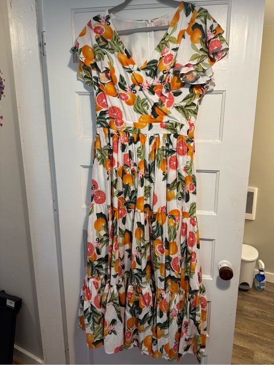 Ivy City Co Dresses & Skirts - Ivy City Co White Citrus-Print Maxi Dress
